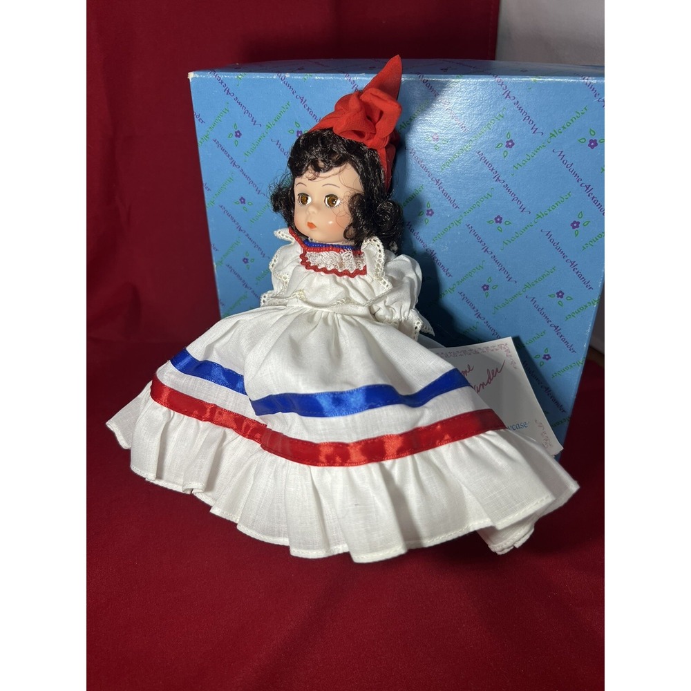 Madame Alexander DOMINICAN REPUBLIC #544 Miniature Showcase 8" Doll RESTRUNG